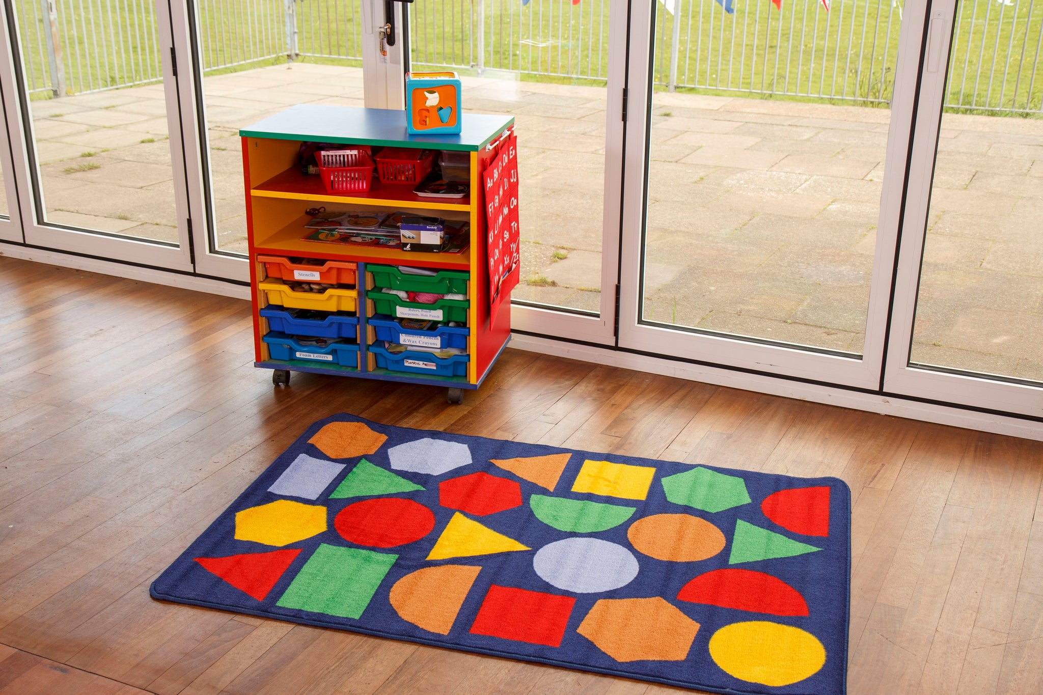 Pre K Color Rug Kinder™ Primary Colour Geometric Nursery Rug – Classroom Direct